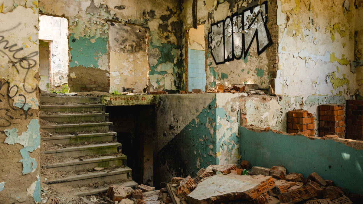 CUIDADO CON LOS EXPERTOS