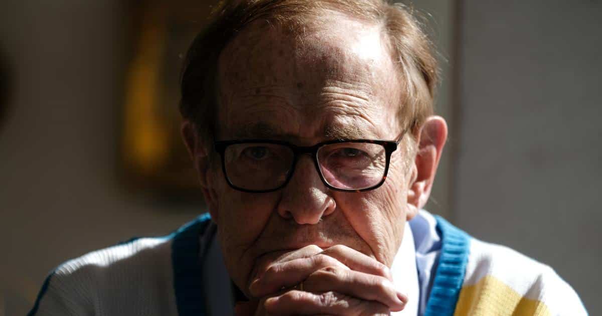 Moción de censura por sentido común